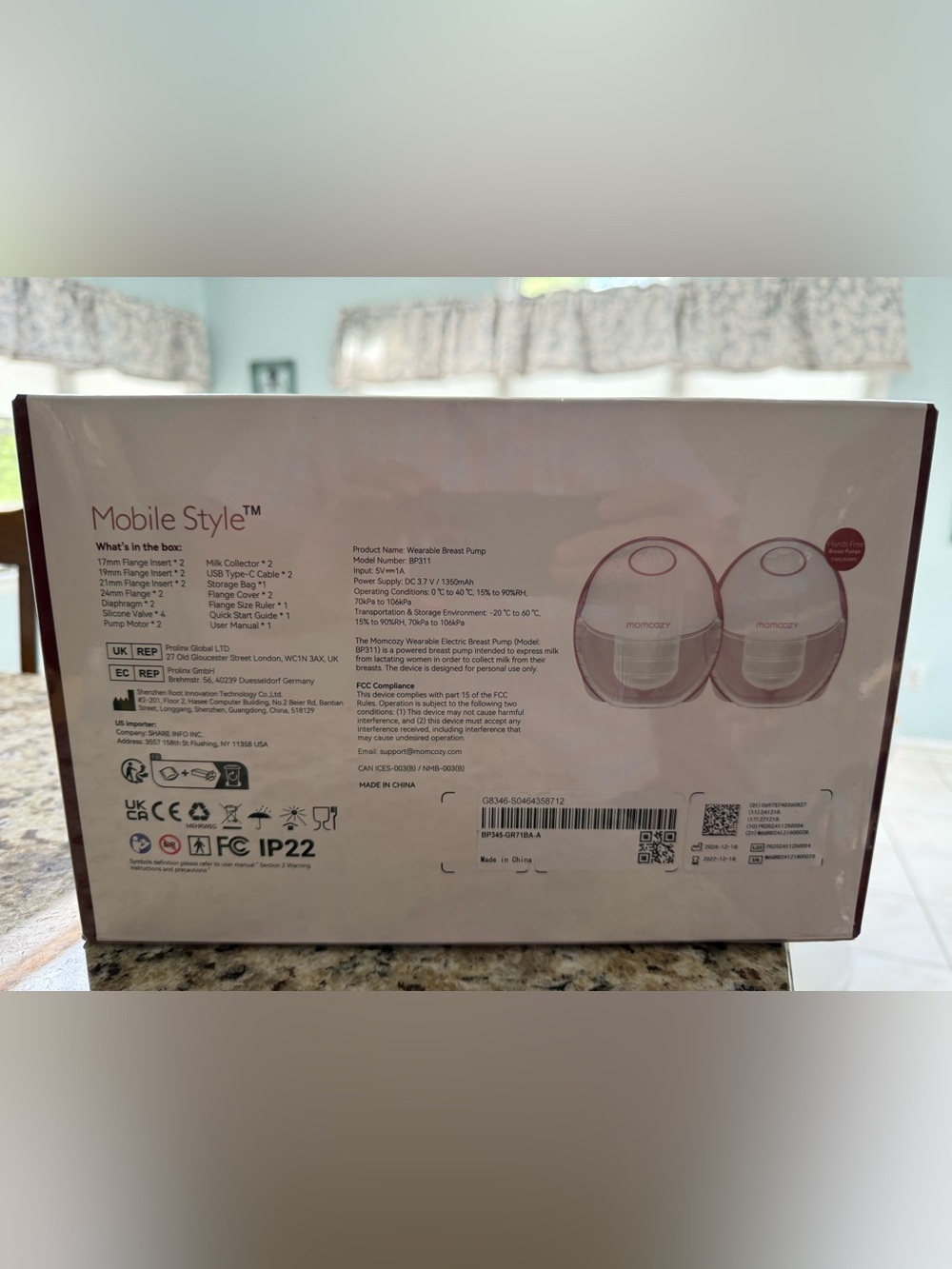 NEW NEVER USED Momcozy Hands-Free Mobile Style Breast Pumps - Picture 2 of 2